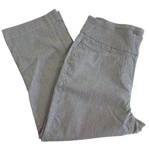 Westbound Size 6 Seersucker Cropped Pant